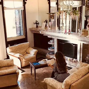 Nocleg ze śniadaniem La Maison Royale Bb, Fiumicino